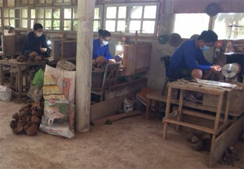 Jabonera de coco ovalada hecha a mano- Comercio justo-Filipinas