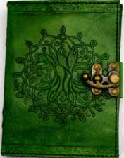 Diario de cuero Green Tree of Life con pestillo: 5" x 7"
