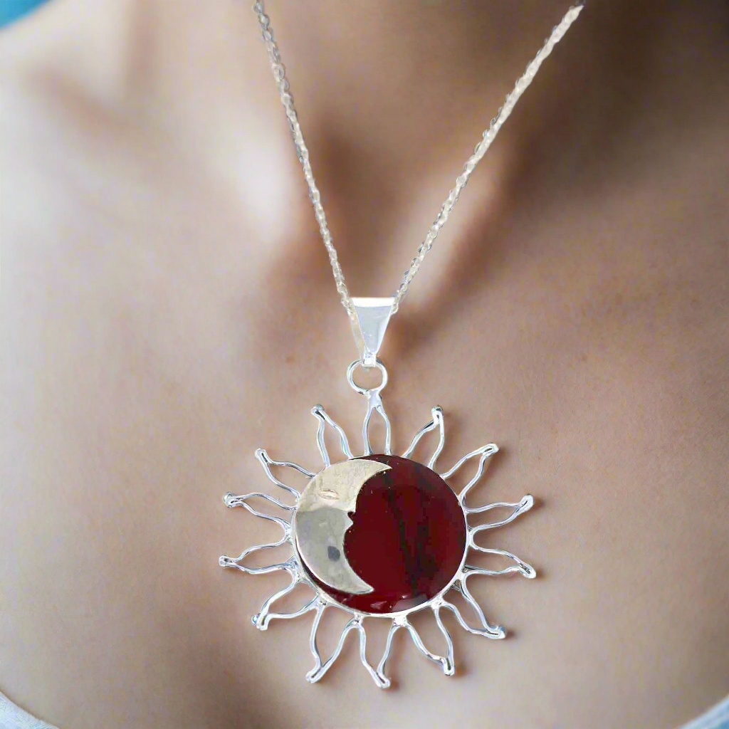 Colgante Sol y Luna Jaspe Rojo con Cadena