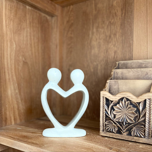 Escultura de corazón de amante de esteatita hecha a mano en blanco - 8 pulgadas - Smolart