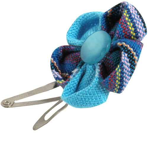 <center>Open Cotton Flower Hair Clip </br>Crafted by Artisans in Guatemala </br>Measures 1-1/2” high x 1-1/2” wide, with 1” clip</center>