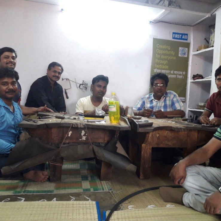 Campanas de viento estrella adornadas hechas a mano- Cuentas de hierro y vidrio reciclado-India