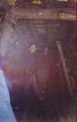 Adorno de media de carbón tallado a mano