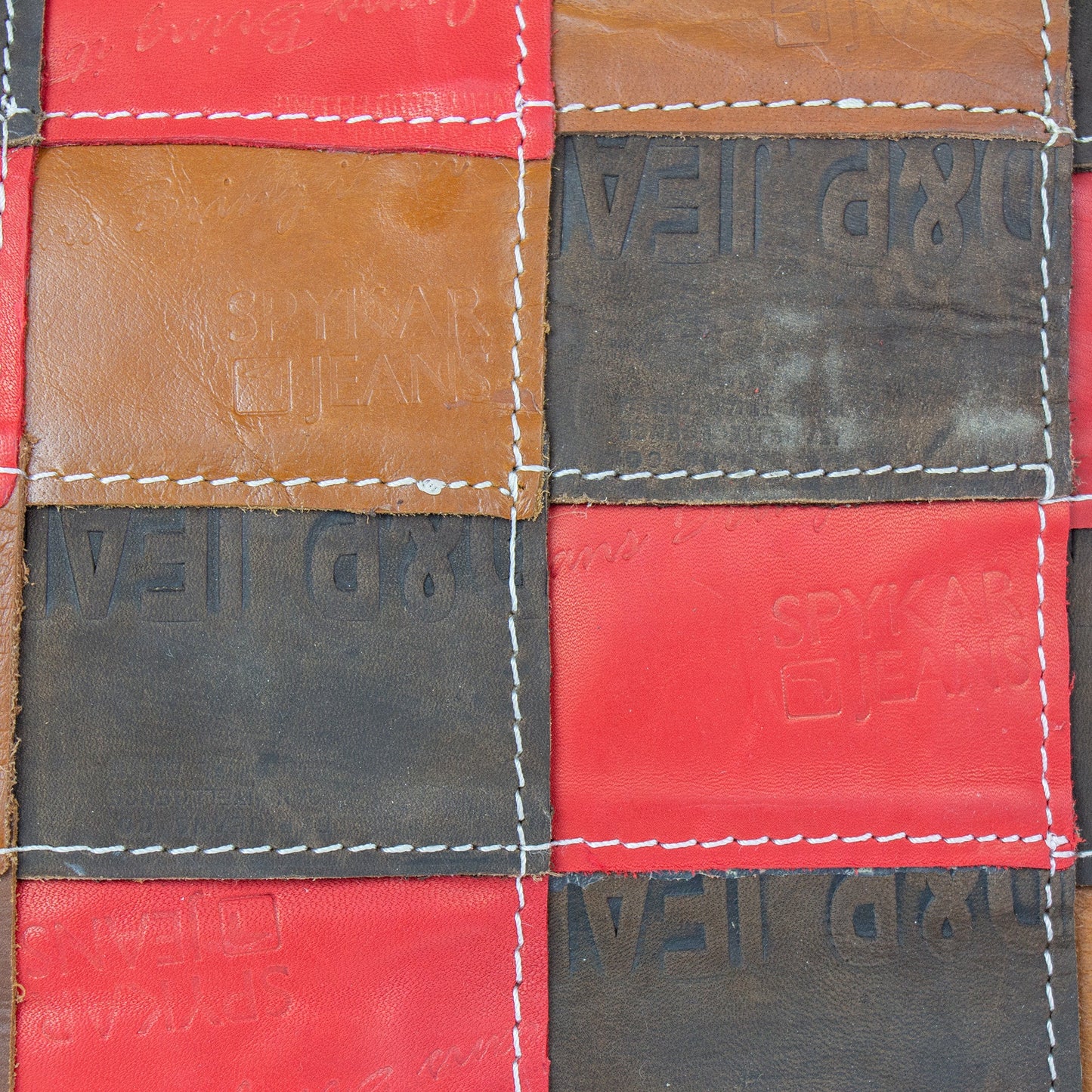 Bolso de mayordomo con etiqueta recuperada de cuero genuino - Creaciones de comercio justo-Beaurer