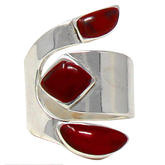 A size 8 ring with wide silver bands and red jasper stones, handcrafted in high-quality alpaca silver.