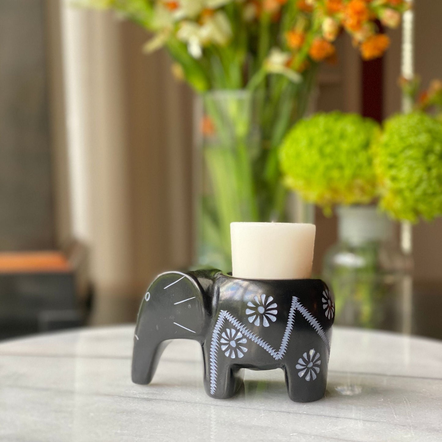 Luz de té de esteatita elefante - Acabado negro con diseño grabado