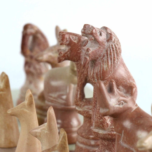 Juego de ajedrez de animales africanos de esteatita tallada a mano - Tablero de 15" - SMOlart